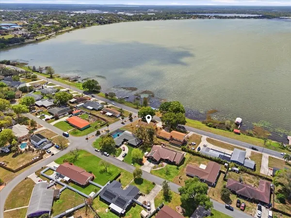 $450,000 | 1202 Lake Ariana Boulevard, Auburndale, FL 33823