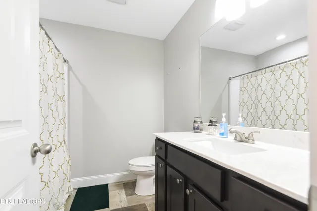 $375,900 | 711 Stowers Drive, Corryton, TN 37721