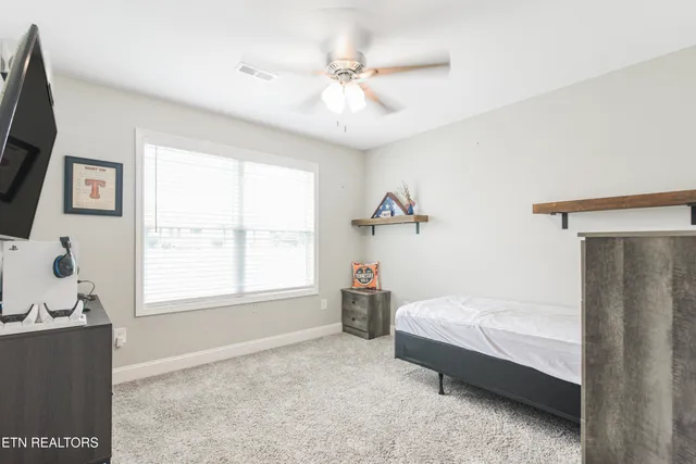 $375,900 | 711 Stowers Drive, Corryton, TN 37721