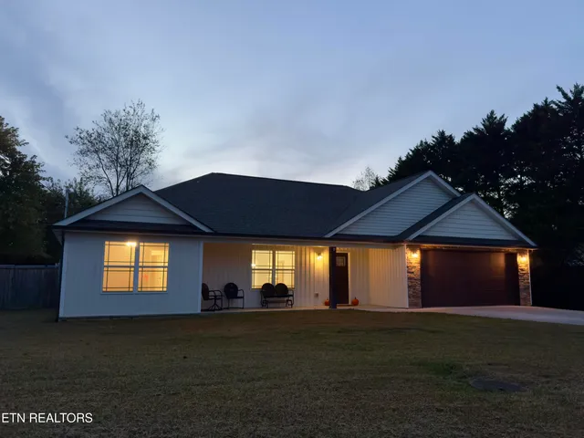 $375,900 | 711 Stowers Drive, Corryton, TN 37721