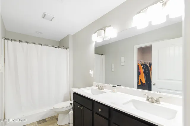 $375,900 | 711 Stowers Drive, Corryton, TN 37721