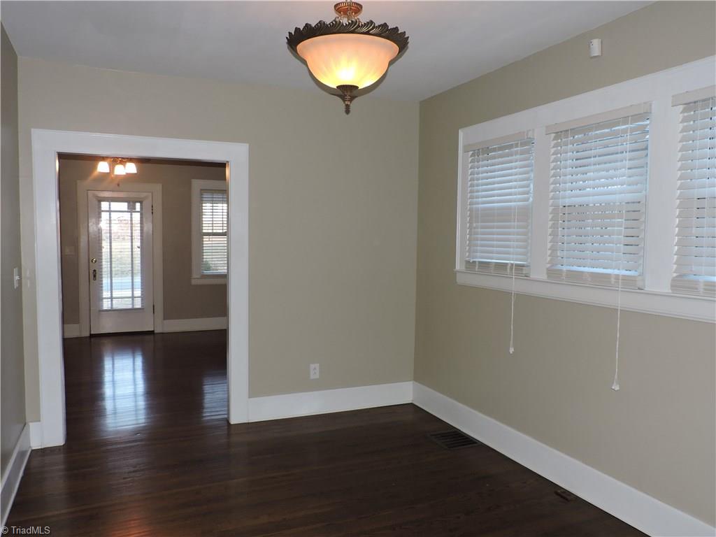 127 Country Club Road Mount Airy, NC 27030 - Photo 13 of 30 Gallery Image 13