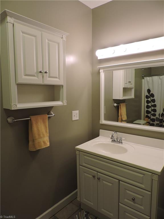 127 Country Club Road Mount Airy, NC 27030 - Photo 21 of 30 Gallery Image 21