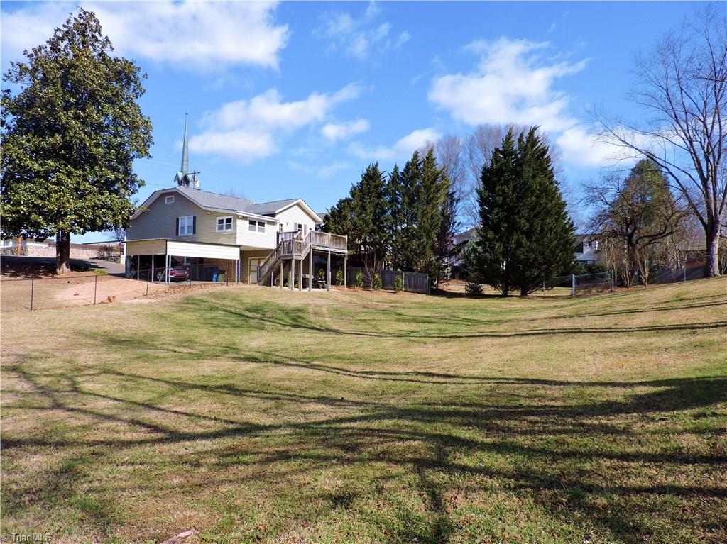 127 Country Club Road Mount Airy, NC 27030 - Photo 4 of 30 Gallery Image 4