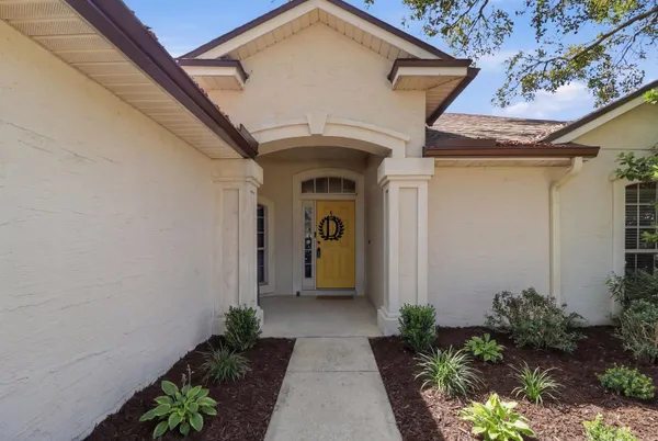a view of a house with a small entryway