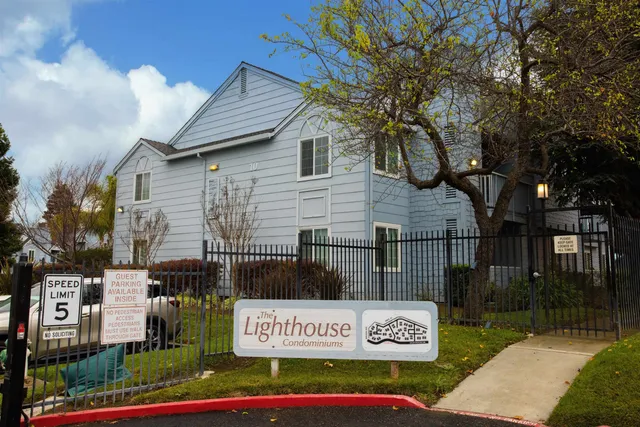 $2,400 | 165 Lighthouse Drive, Vallejo, CA 94590