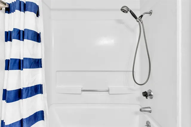 $2,400 | 165 Lighthouse Drive, Vallejo, CA 94590