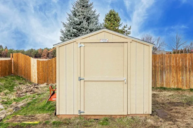 $355,000 | 3104 Silverthorn Lane, Cheney, WA 99004