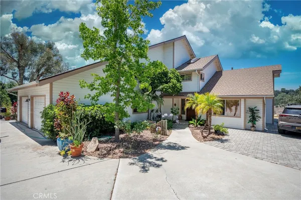 $1,045,000 | 1832 Camino Rainbow, Fallbrook, CA 92028