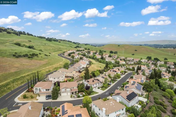 $1,575,000 | 911 Autumn Oak Circle, Concord, CA 94521