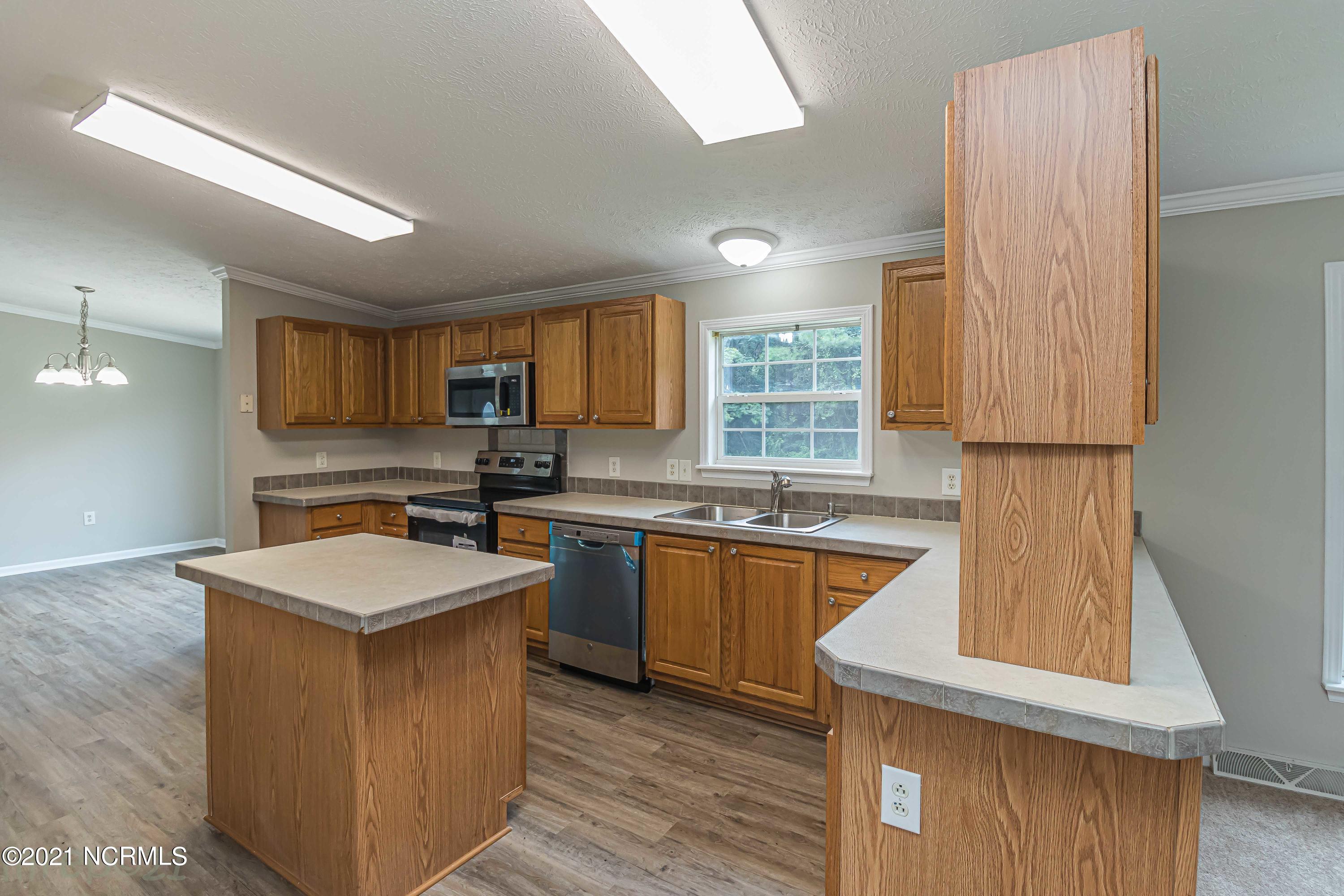 2975 Laurel Ridge Lane Kinston, NC 28504 - Photo 16 of 54 IMG_5426