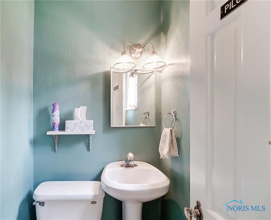 2727 Cheltenham Road Toledo, OH 43606 - Photo 17 of 31 Gallery Image 17