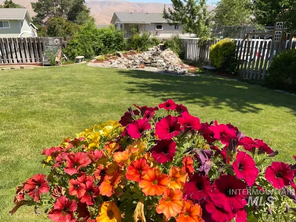 $435,000 | 2321 Rolling Hills Drive, Clarkston, WA 99403