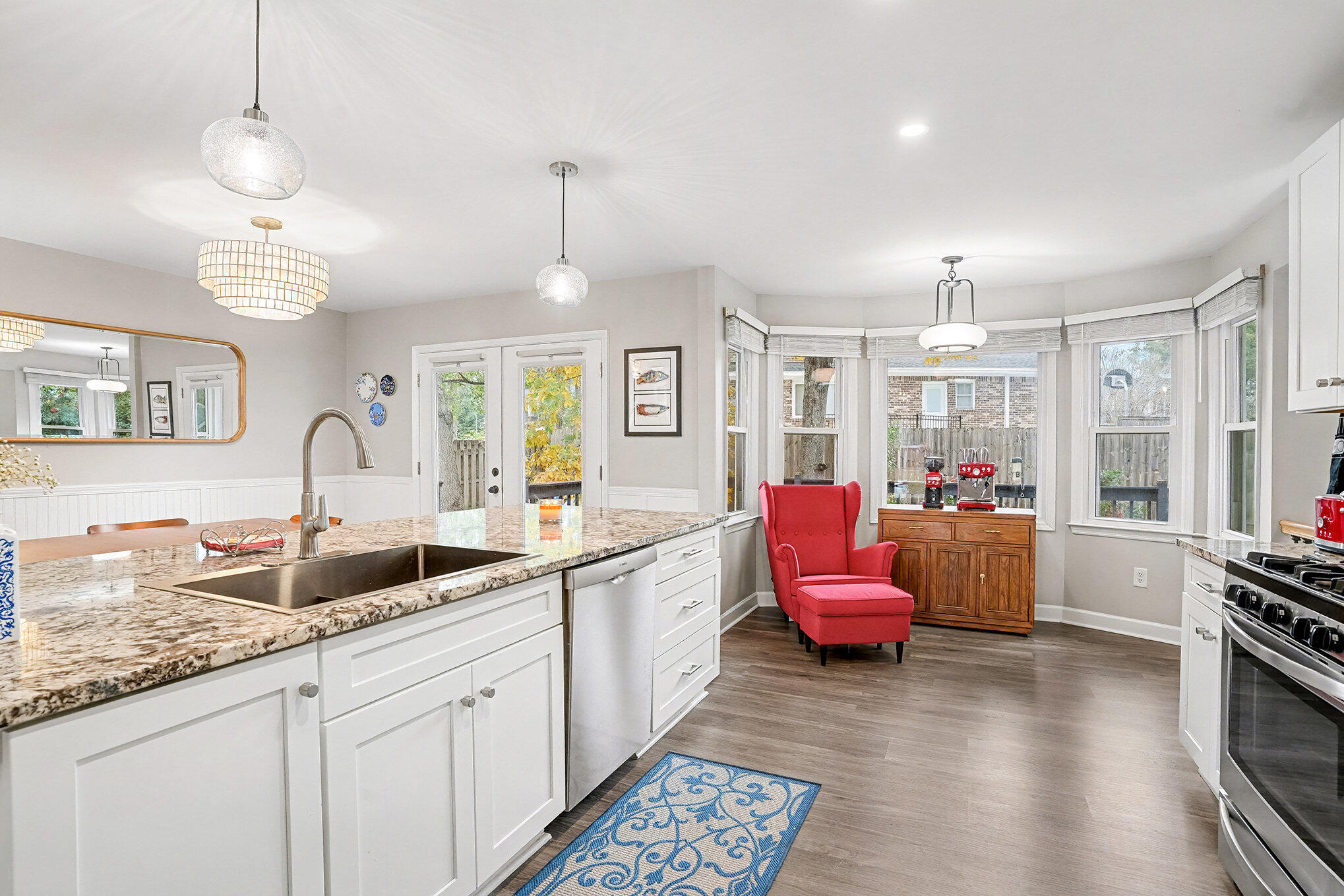 1092 Stonehenge Drive Hanahan, SC 29410 - Photo 11 of 34 1092 Stonehenge Kitchen 2