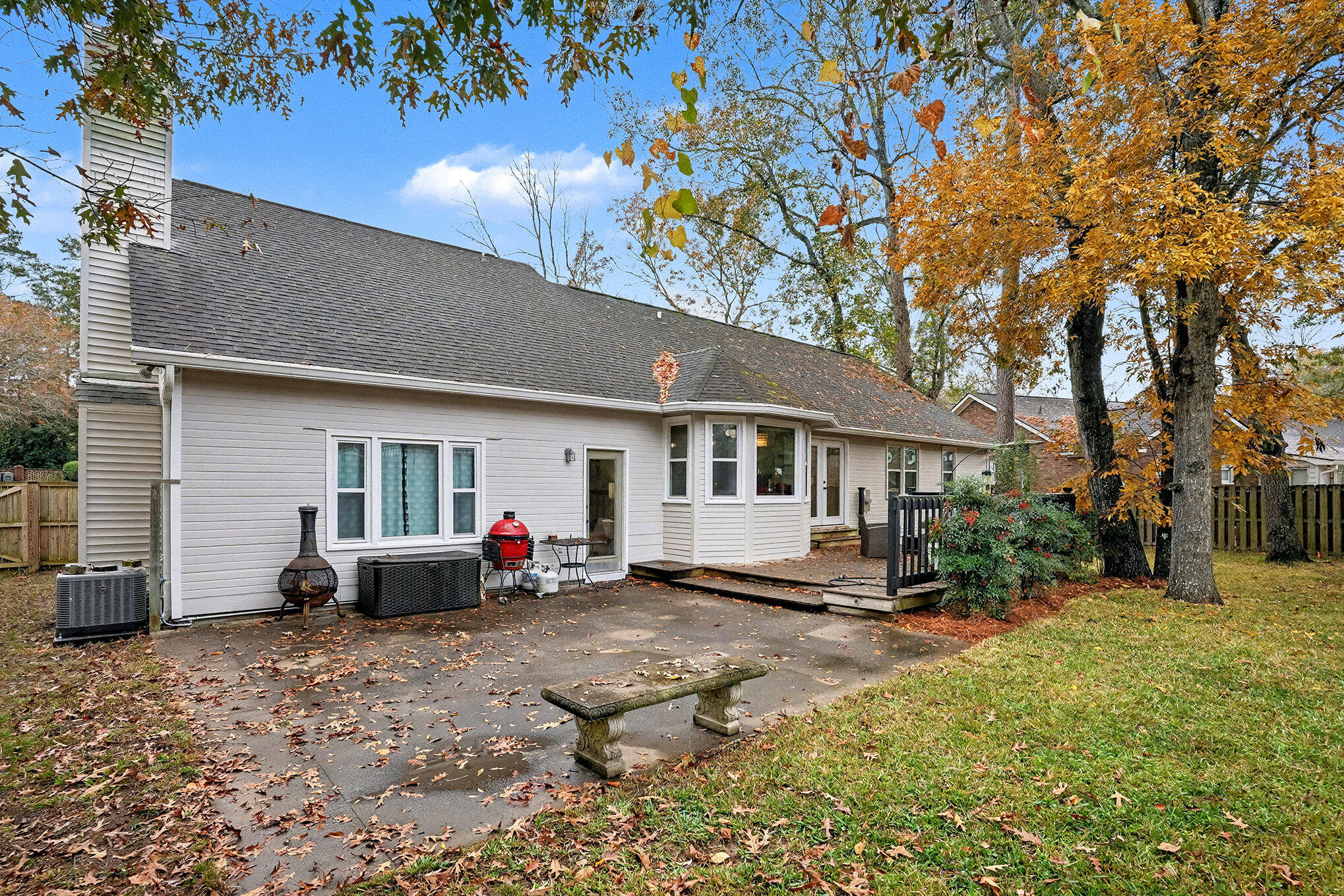 1092 Stonehenge Drive Hanahan, SC 29410 - Photo 29 of 34 1092 Stonehenge Backyard 2