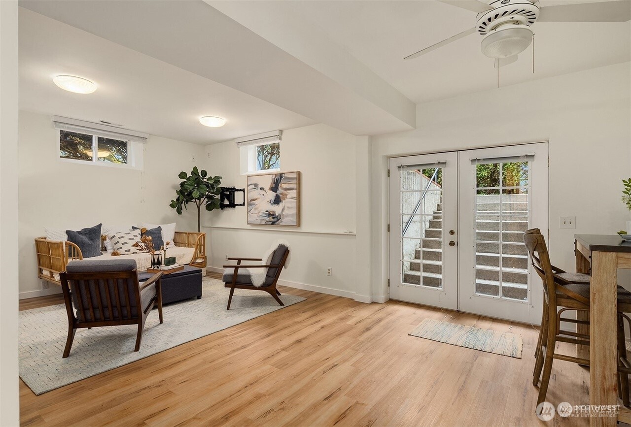 405 240th Street Southwest Bothell, WA 98021 - Photo 24 of 29 a view of a livingroom with furniture and wooden floor