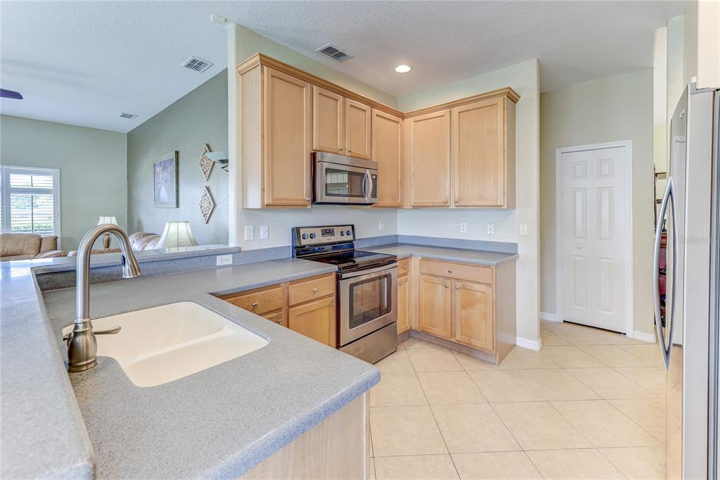 1643 Shonnora Drive Gotha, FL 34734 - Photo 14 of 52