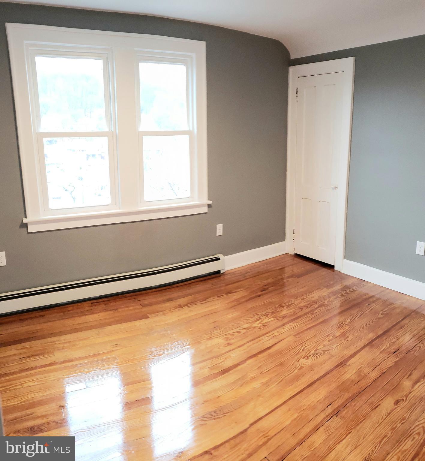 406 Davidson Street Cumberland, MD 21502 - Photo 14 of 36