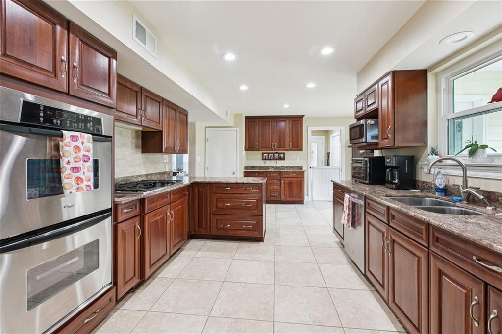 21413 Spring Clover Lane Covington, LA 70435 - Photo 11 of 37