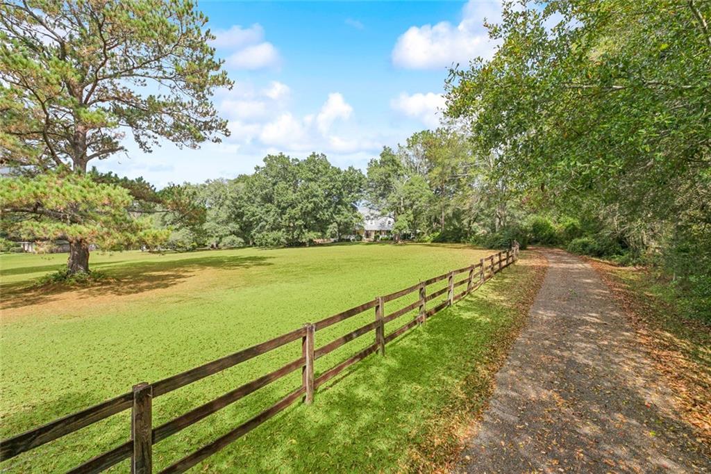 21413 Spring Clover Lane Covington, LA 70435 - Photo 2 of 37