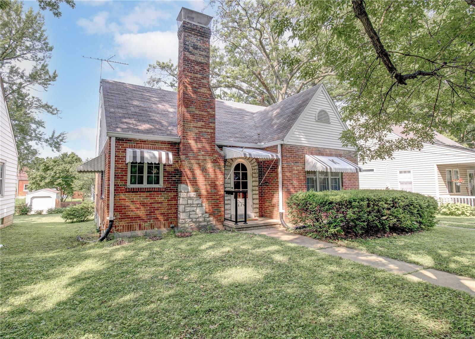 626 Tompkins Street St. Charles, MO 63301 - Photo 1 of 43