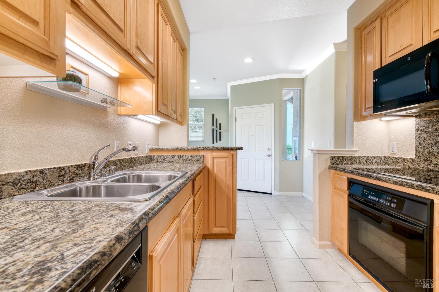 100 North Avenue, Unit 120 San Rafael, CA 94903 - Photo 13 of 27