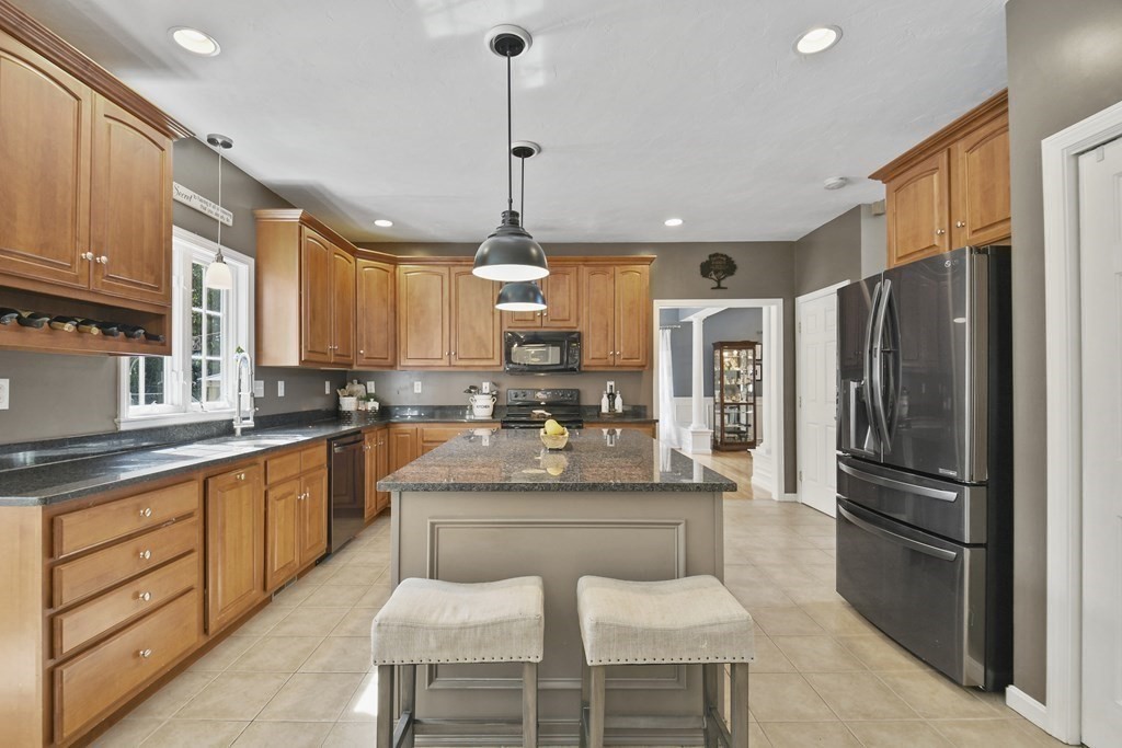 7 Hilltop Drive Douglas, MA 01516 - Photo 11 of 42