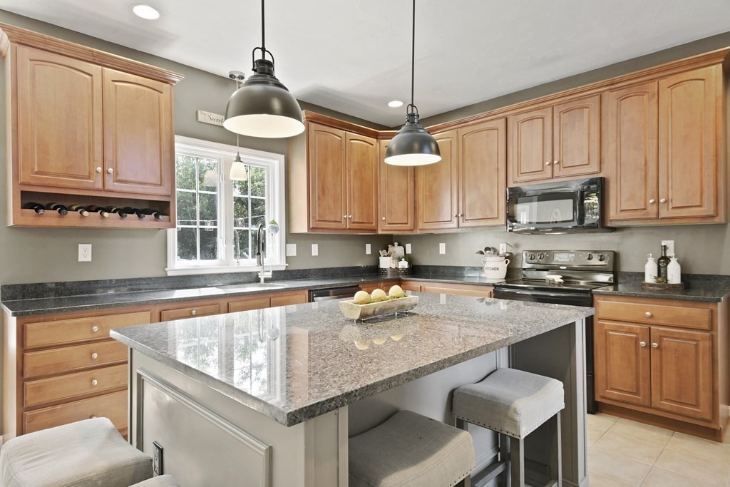 7 Hilltop Drive Douglas, MA 01516 - Photo 12 of 42