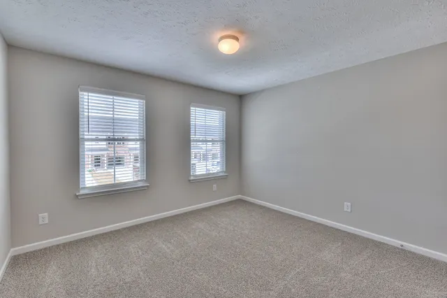 $312,900 | 35 Hardwood Road, Normandy, TN 37360