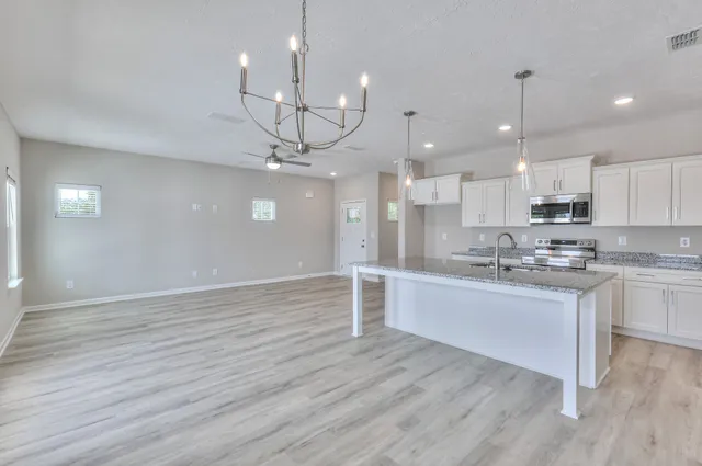 $312,900 | 35 Hardwood Road, Normandy, TN 37360