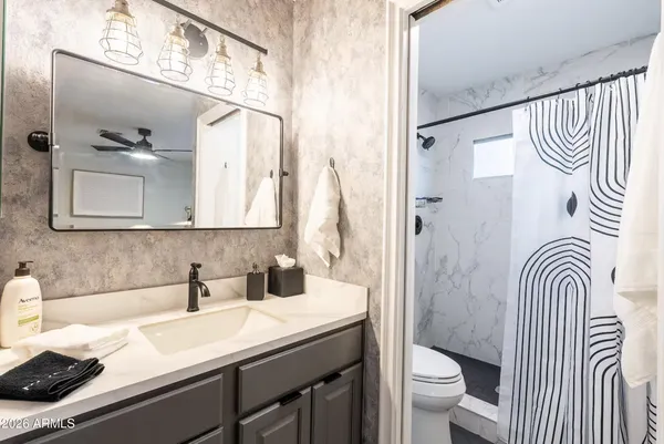 $3,600 | 2506 East Aster Drive, Phoenix, AZ 85032