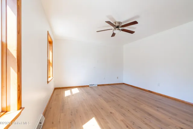 $2,800 | 4817 Ny-50, Gansevoort, NY 12831