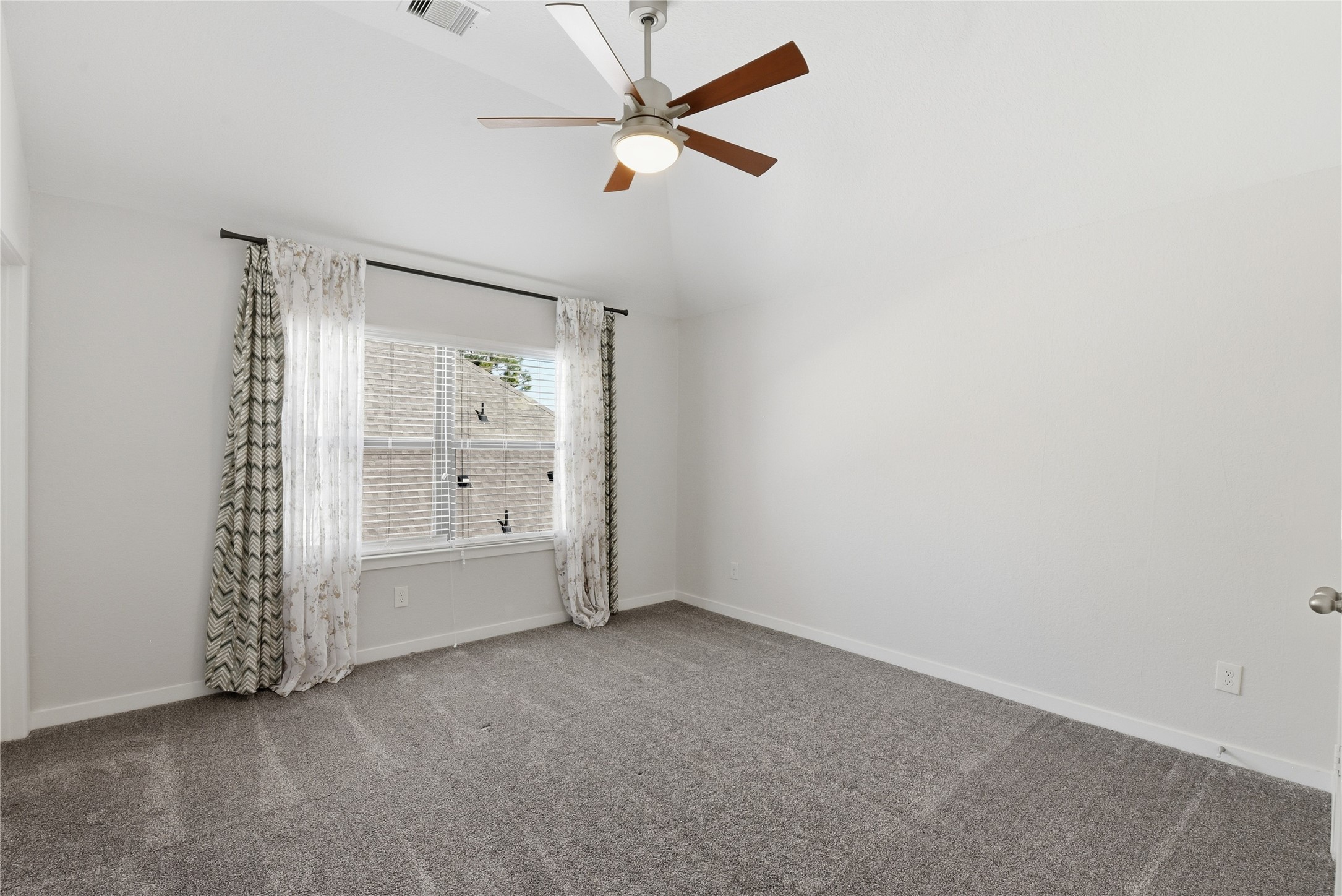 15314 Viviente Drive Conroe, TX 77302 - Photo 37 of 50