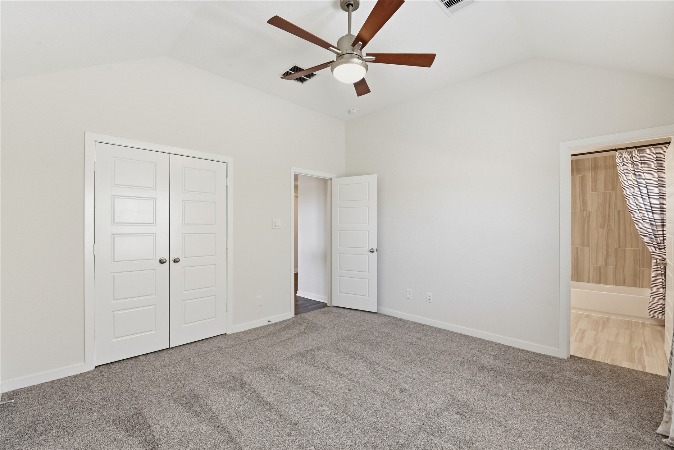 15314 Viviente Drive Conroe, TX 77302 - Photo 38 of 50