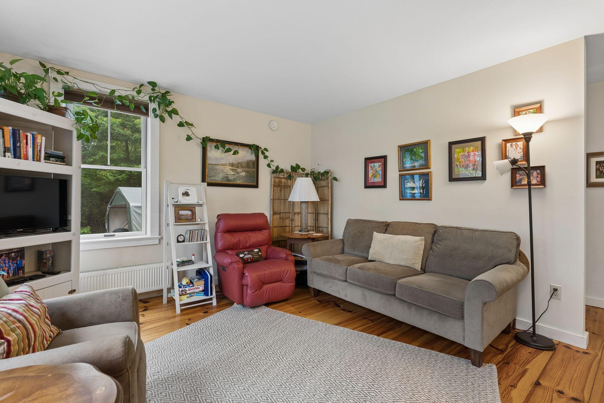 827 Sligo Road North Yarmouth, ME 04097 - Photo 8 of 42