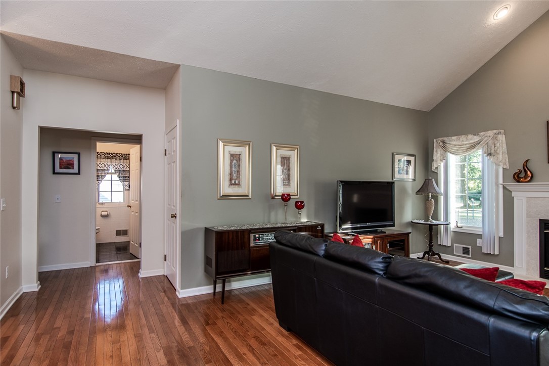 75 Karrat Drive Irondequoit, NY 14622 - Photo 21 of 43