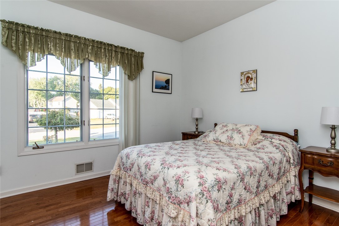 75 Karrat Drive Irondequoit, NY 14622 - Photo 23 of 43