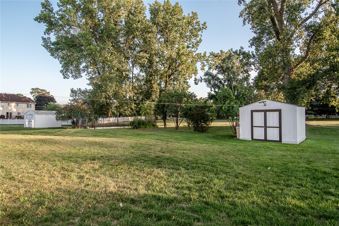 75 Karrat Drive Irondequoit, NY 14622 - Photo 40 of 43