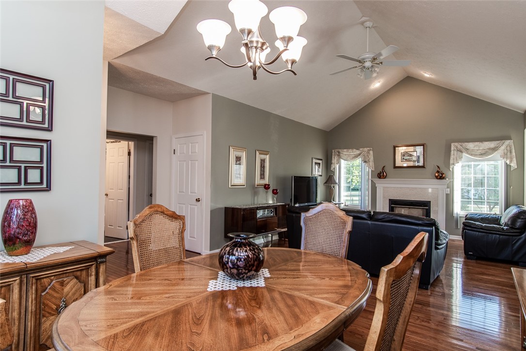 75 Karrat Drive Irondequoit, NY 14622 - Photo 5 of 43