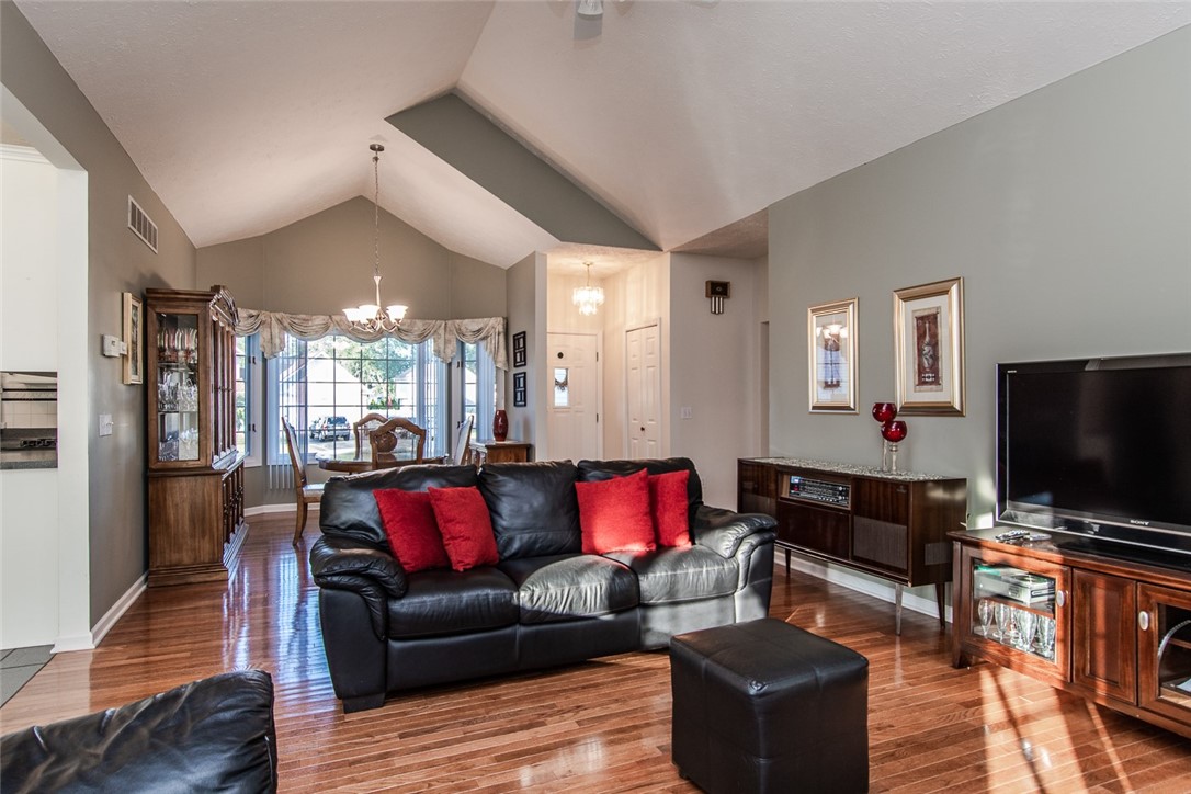 75 Karrat Drive Irondequoit, NY 14622 - Photo 8 of 43