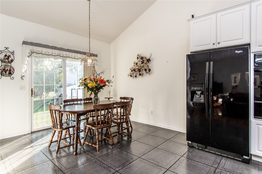 75 Karrat Drive Irondequoit, NY 14622 - Photo 10 of 43