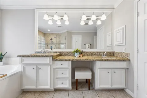 $470,000 | 306 Fargo Street, Houston, TX 77006
