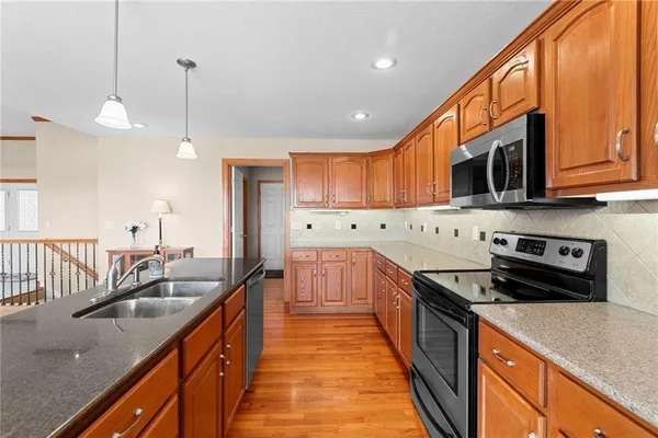 $399,000 | 202 Prairie Rose Circle, Smithville, MO 64089