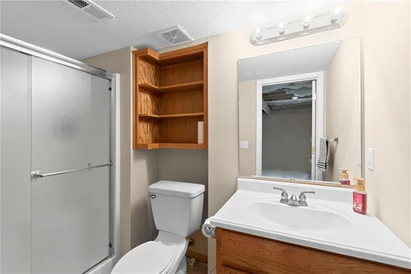 $399,000 | 202 Prairie Rose Circle, Smithville, MO 64089