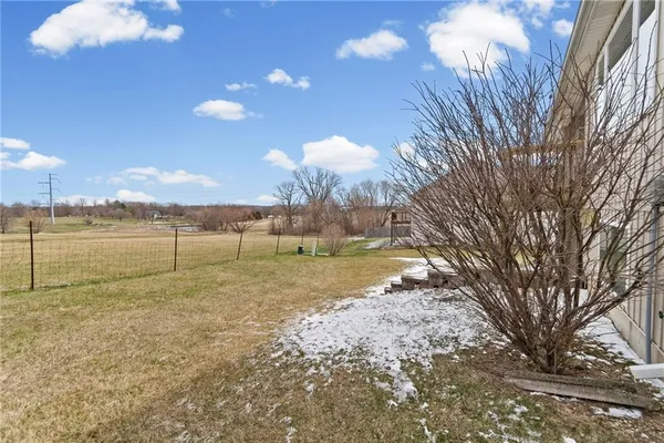 $399,000 | 202 Prairie Rose Circle, Smithville, MO 64089