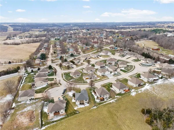 $399,000 | 202 Prairie Rose Circle, Smithville, MO 64089