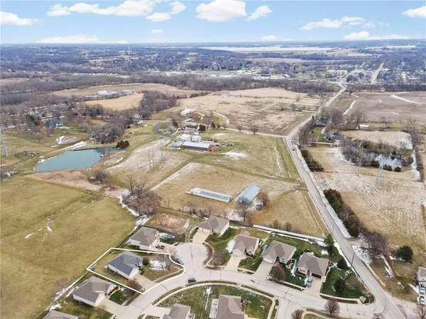 $399,000 | 202 Prairie Rose Circle, Smithville, MO 64089