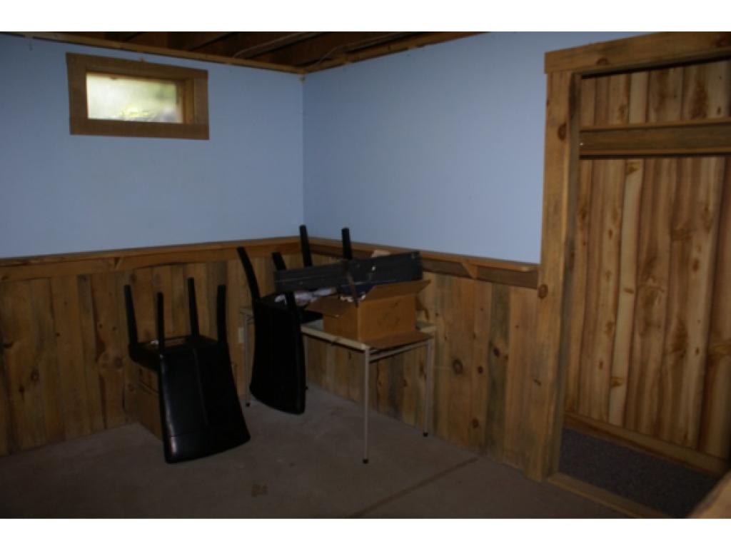 332 Stage Road Charlestown, NH 03603 - Photo 8 of 11