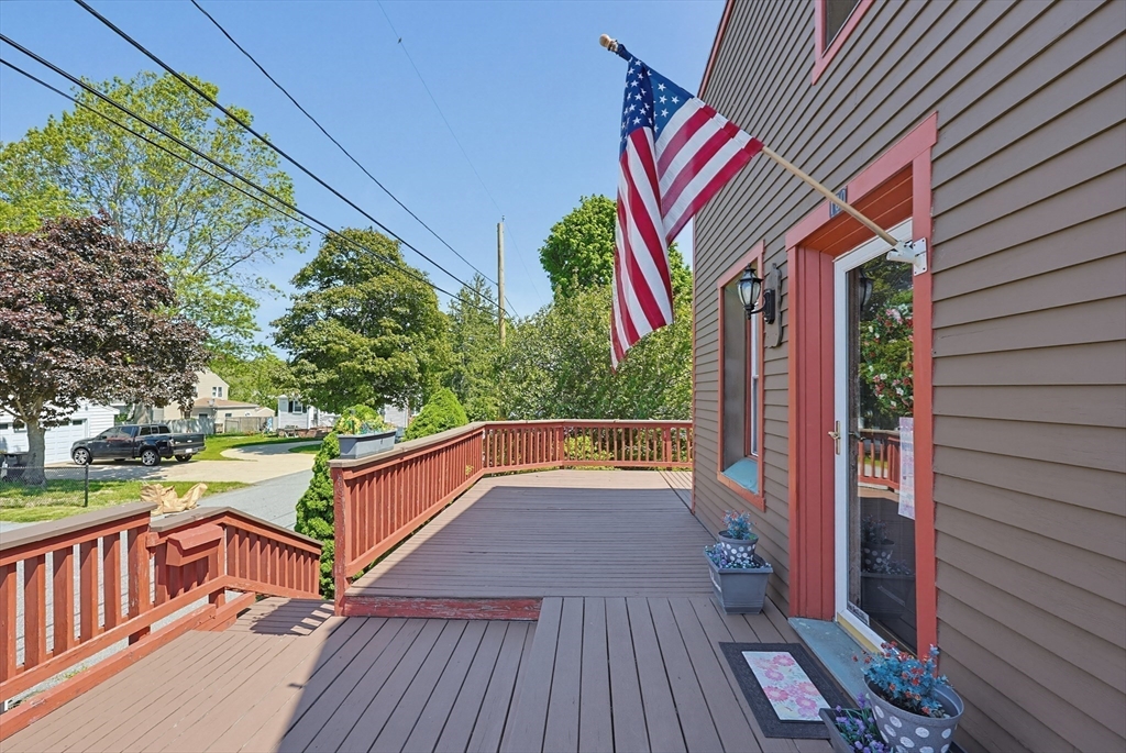 160 Sherman Road Somerset, MA 02726 - Photo 3 of 34