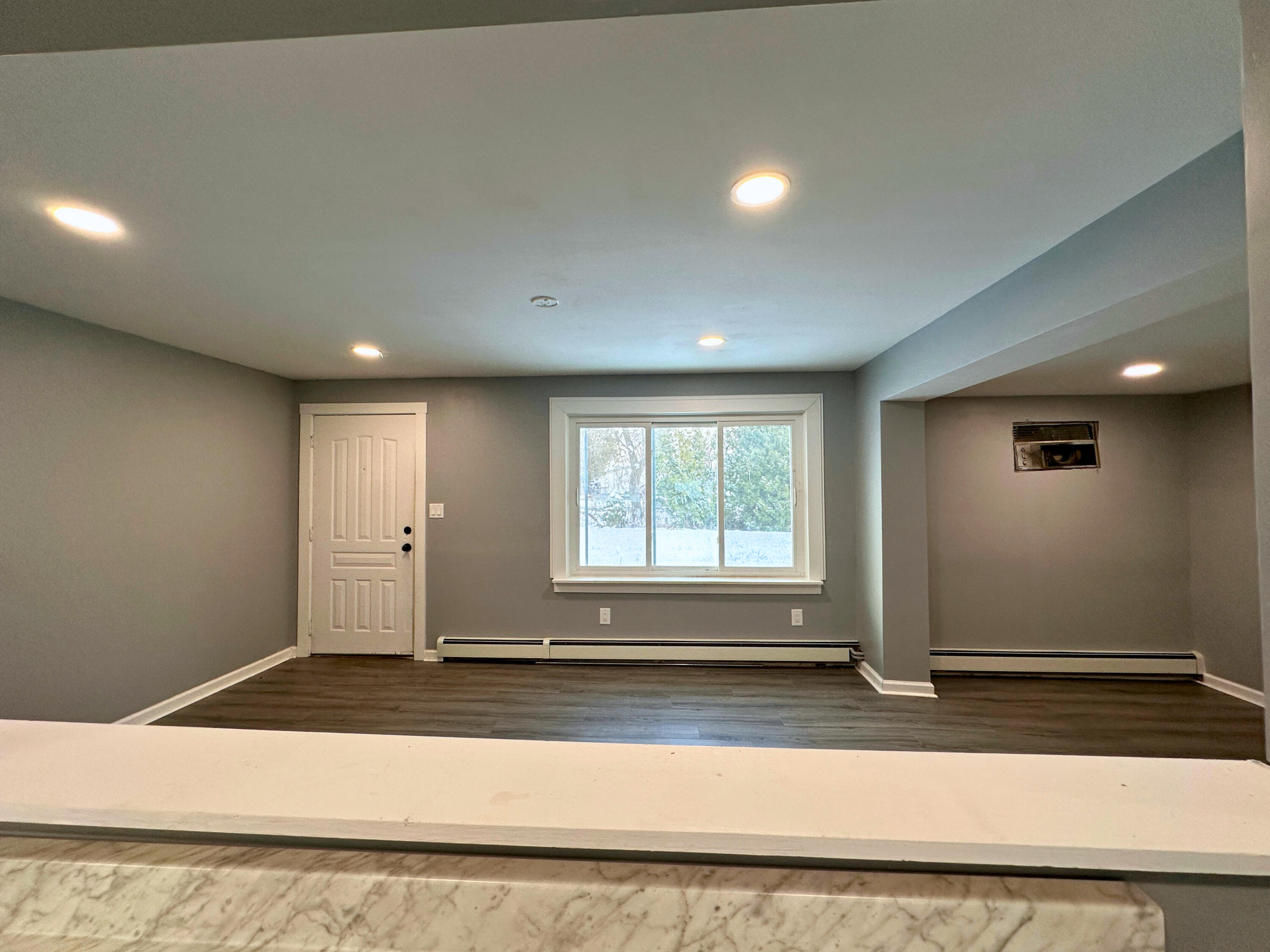 2770 South Wagner Road Ann Arbor, MI 48103 - Photo 17 of 103 Kit pssth to LR window C adj